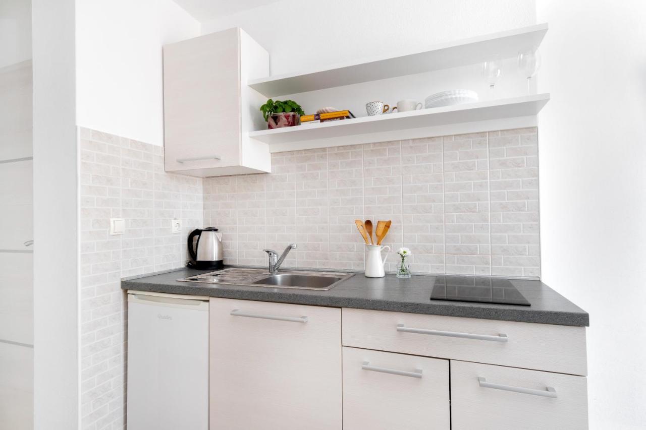 Apartments And Rooms Vuleta, Close To The Beach Makarska Luaran gambar